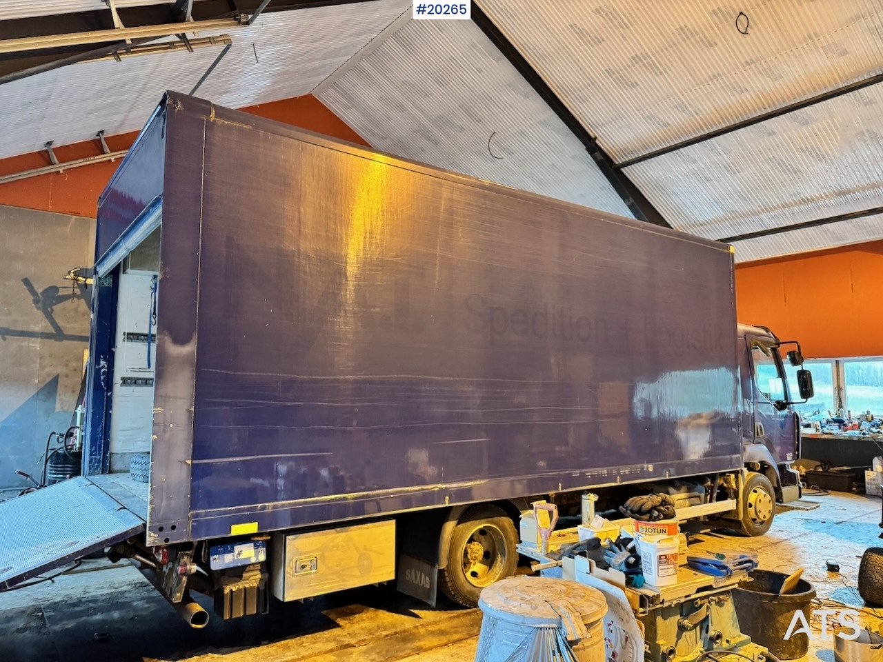 Renault midlum 220.08 - Koffer LKW: das Bild 2 Renault midlum 220.08 - Koffer LKW: das Bild 2