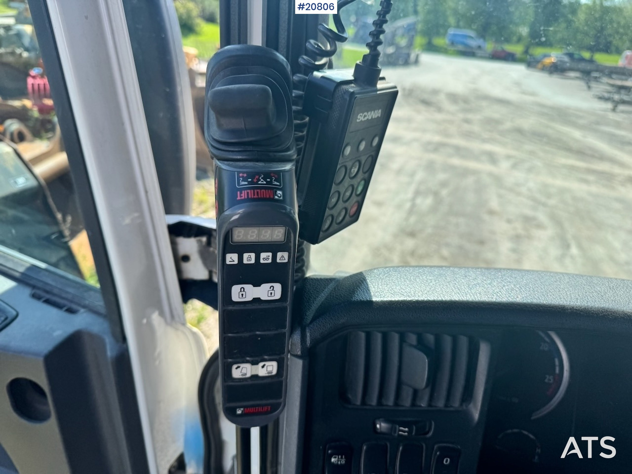 Abrollkipper Scania R480: das Bild 41