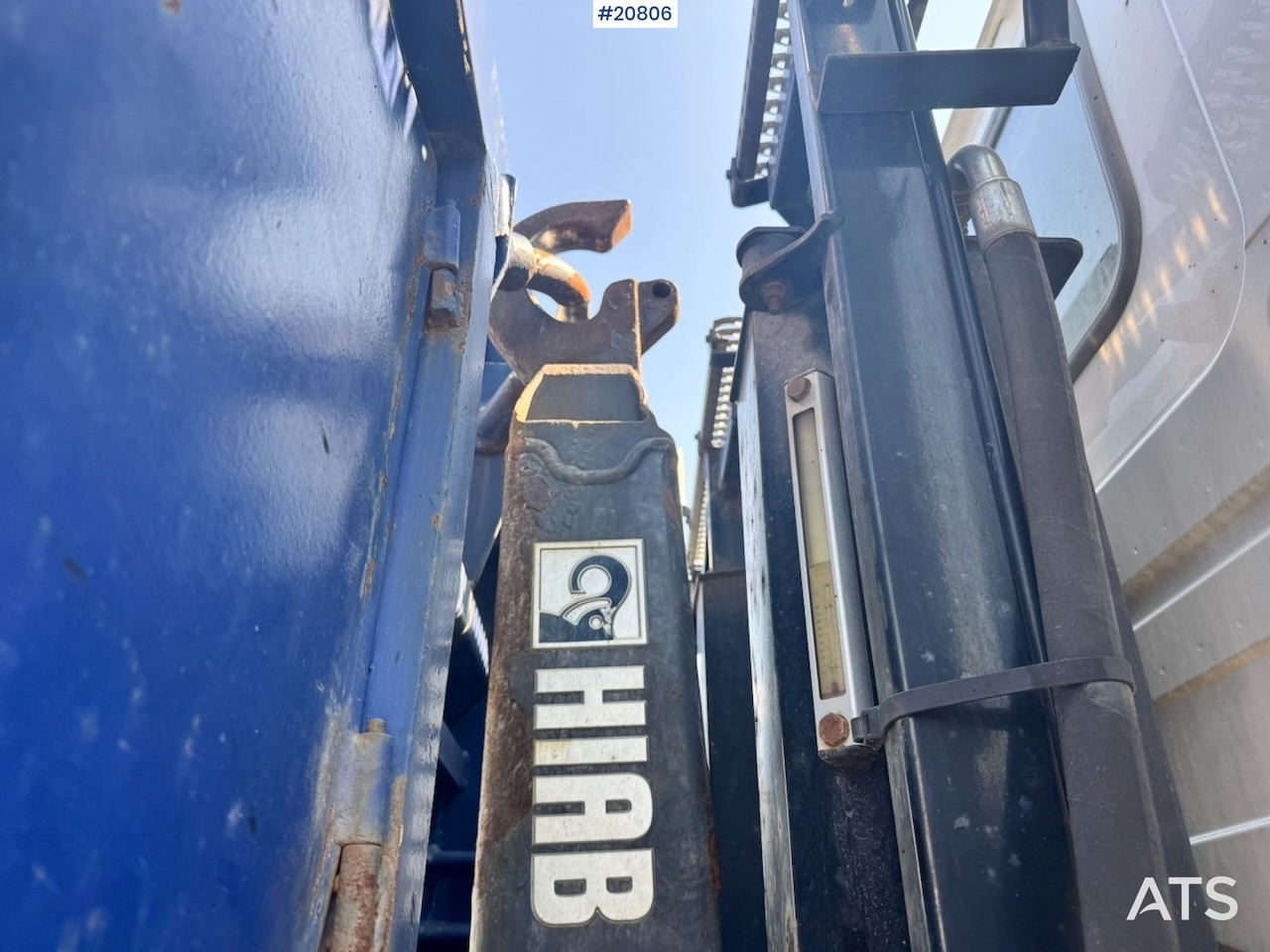 Abrollkipper Scania R480: das Bild 33