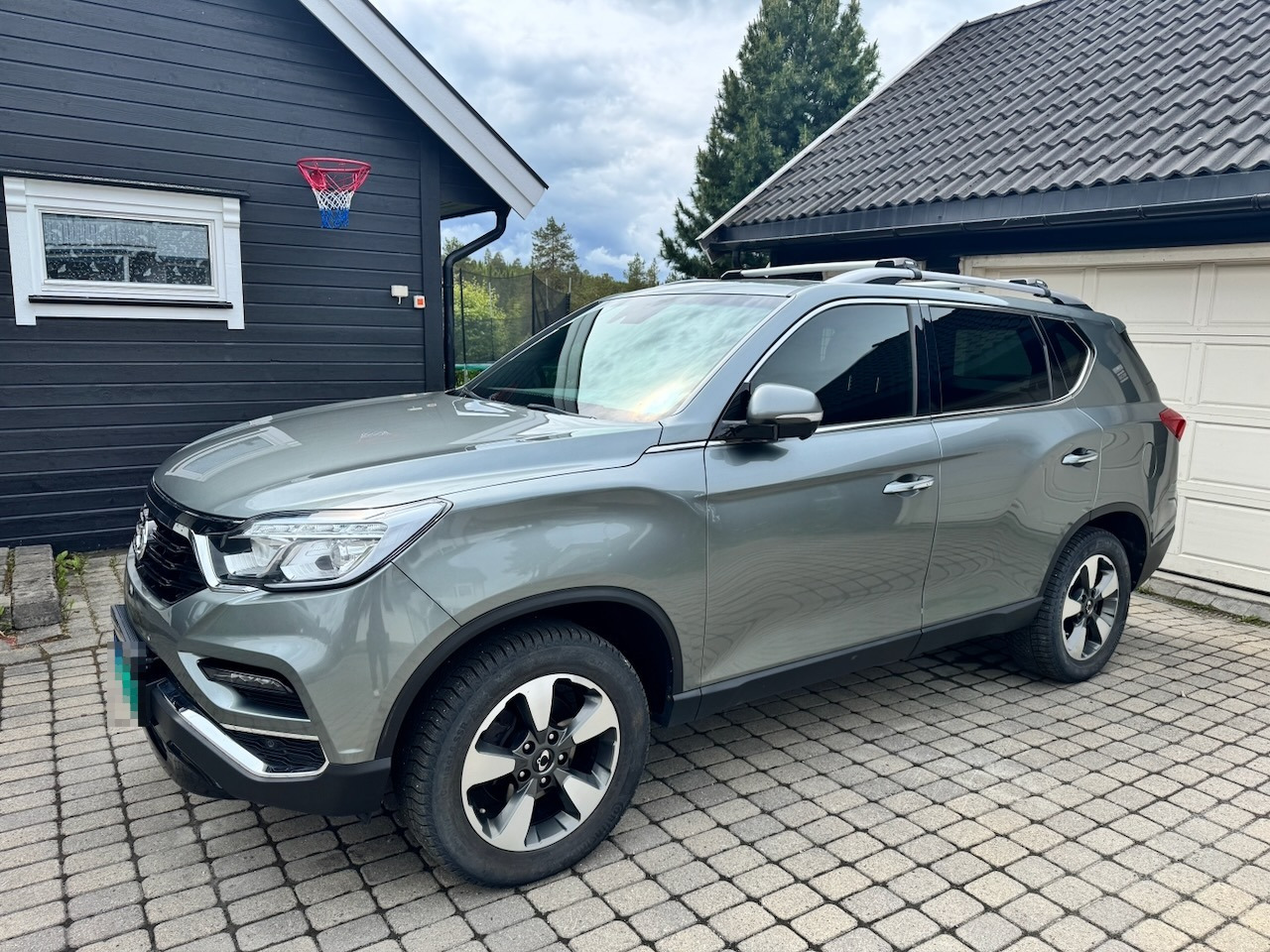 Ssangyong REXTON - PKW: das Bild 2 Ssangyong REXTON - PKW: das Bild 2