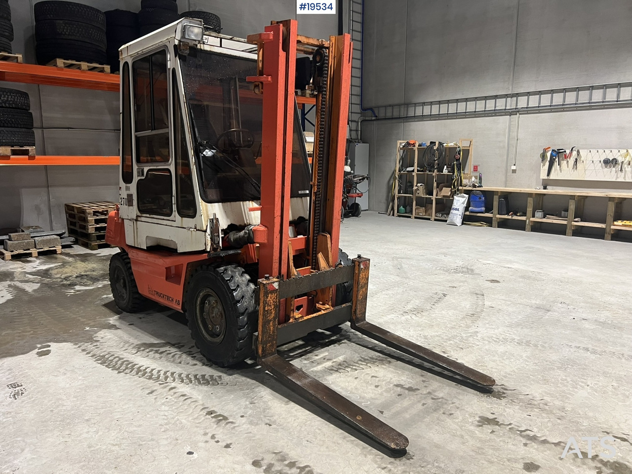 Toyota 3FD33 - Gabelstapler: das Bild 1 Toyota 3FD33 - Gabelstapler: das Bild 1