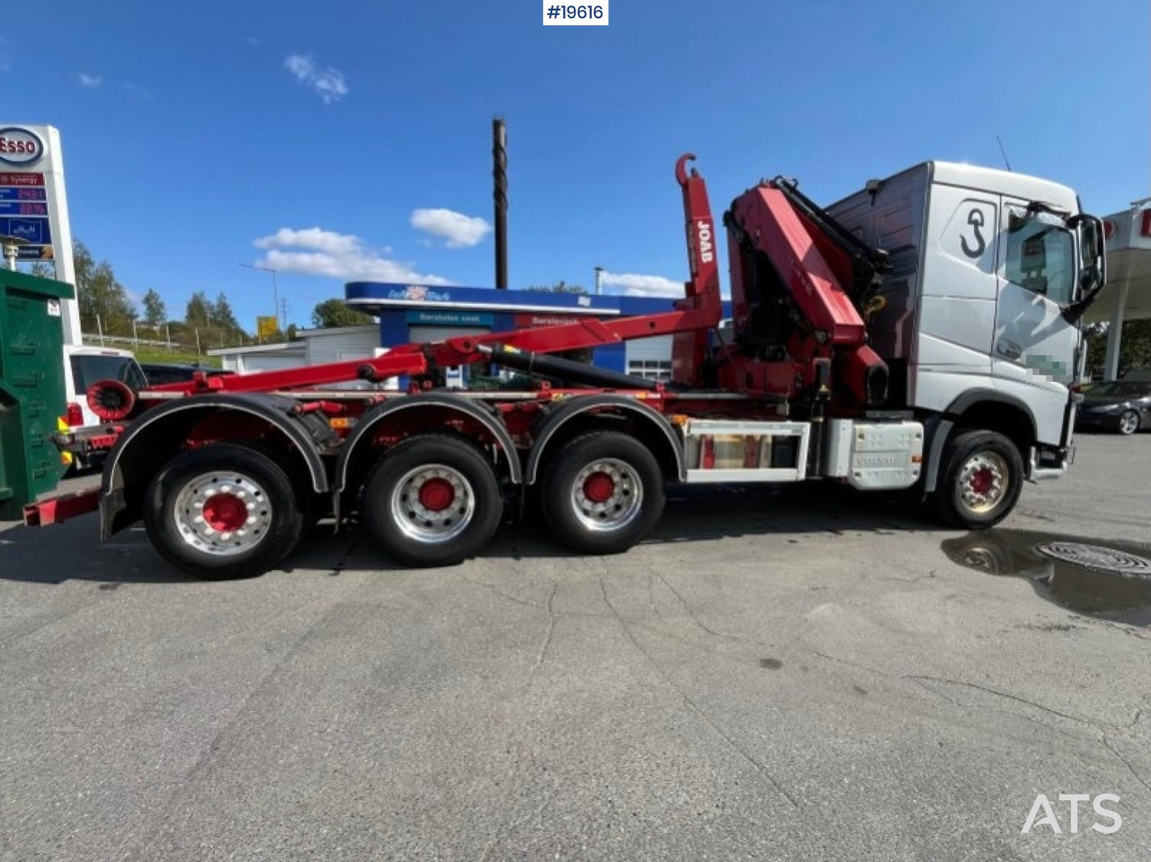 Volvo FH420 - Abrollkipper, Autokran: das Bild 2 Volvo FH420 - Abrollkipper, Autokran: das Bild 2