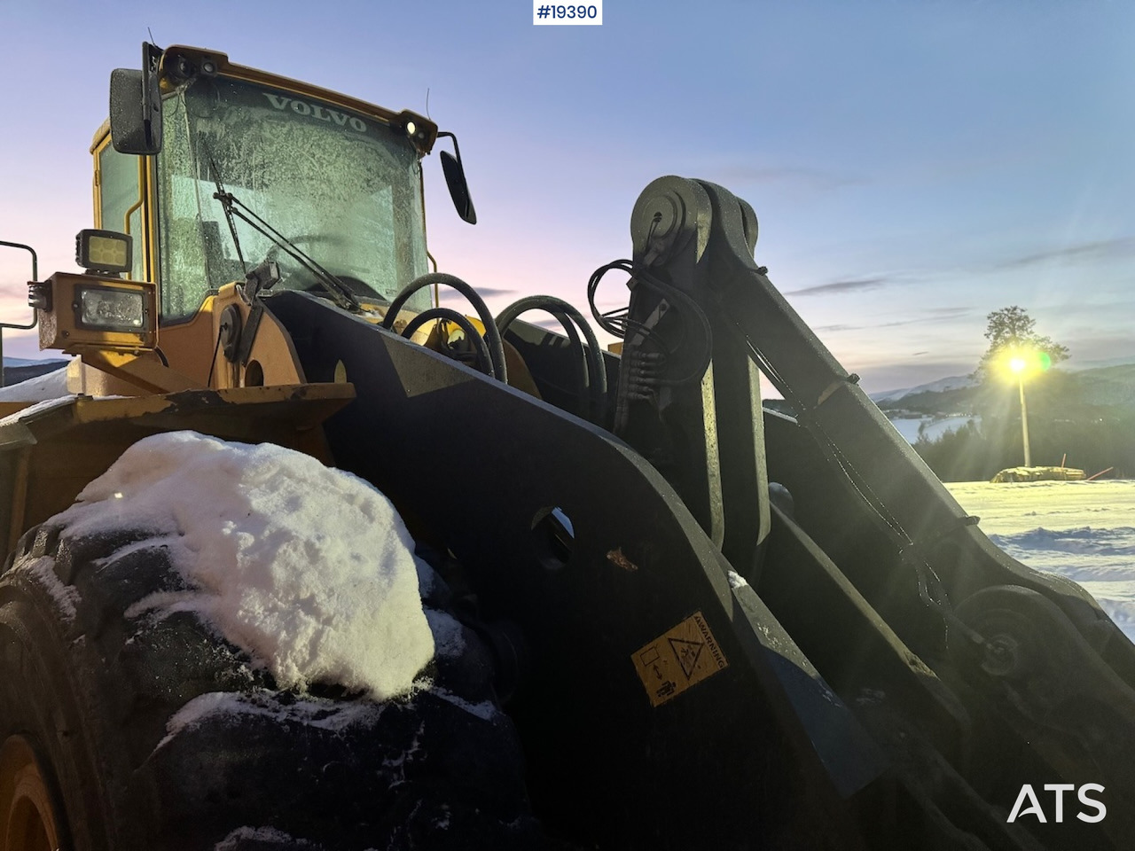 Radlader Volvo L220E: das Bild 19