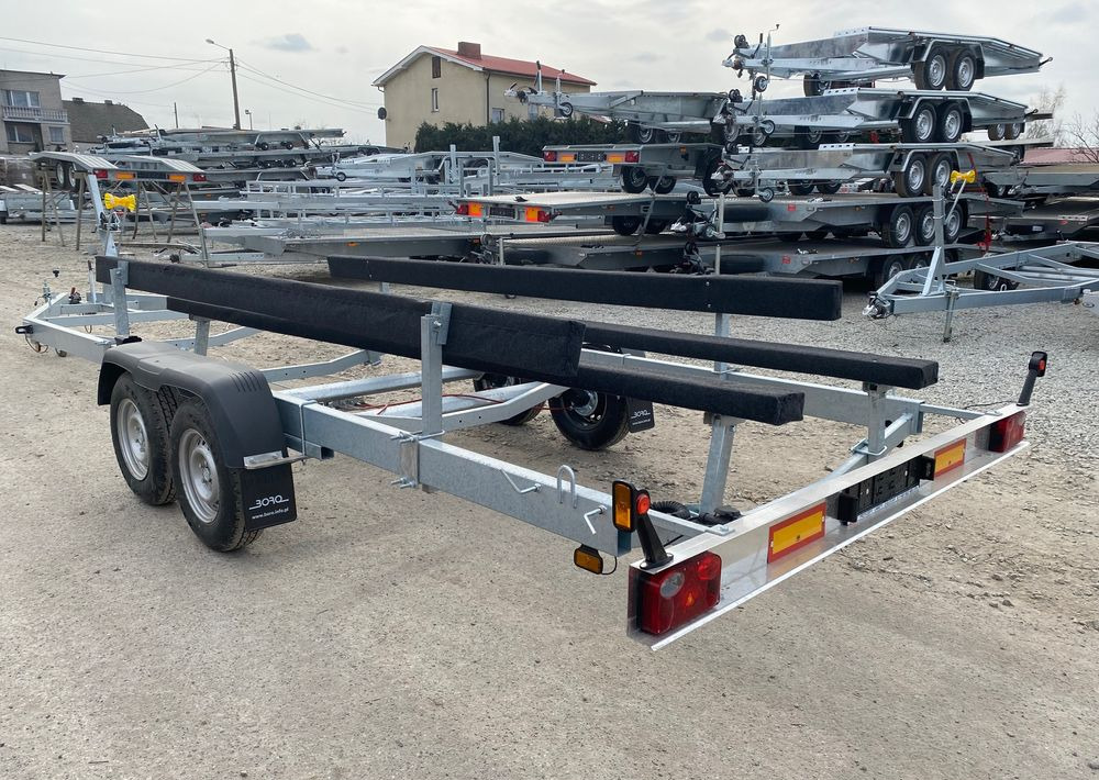 Boro PRZYCZEPA PODŁODZIOWA STYL AMERYKAŃSKI 7,80M - Bootstrailer: das Bild 5 Boro PRZYCZEPA PODŁODZIOWA STYL AMERYKAŃSKI 7,80M - Bootstrailer: das Bild 5