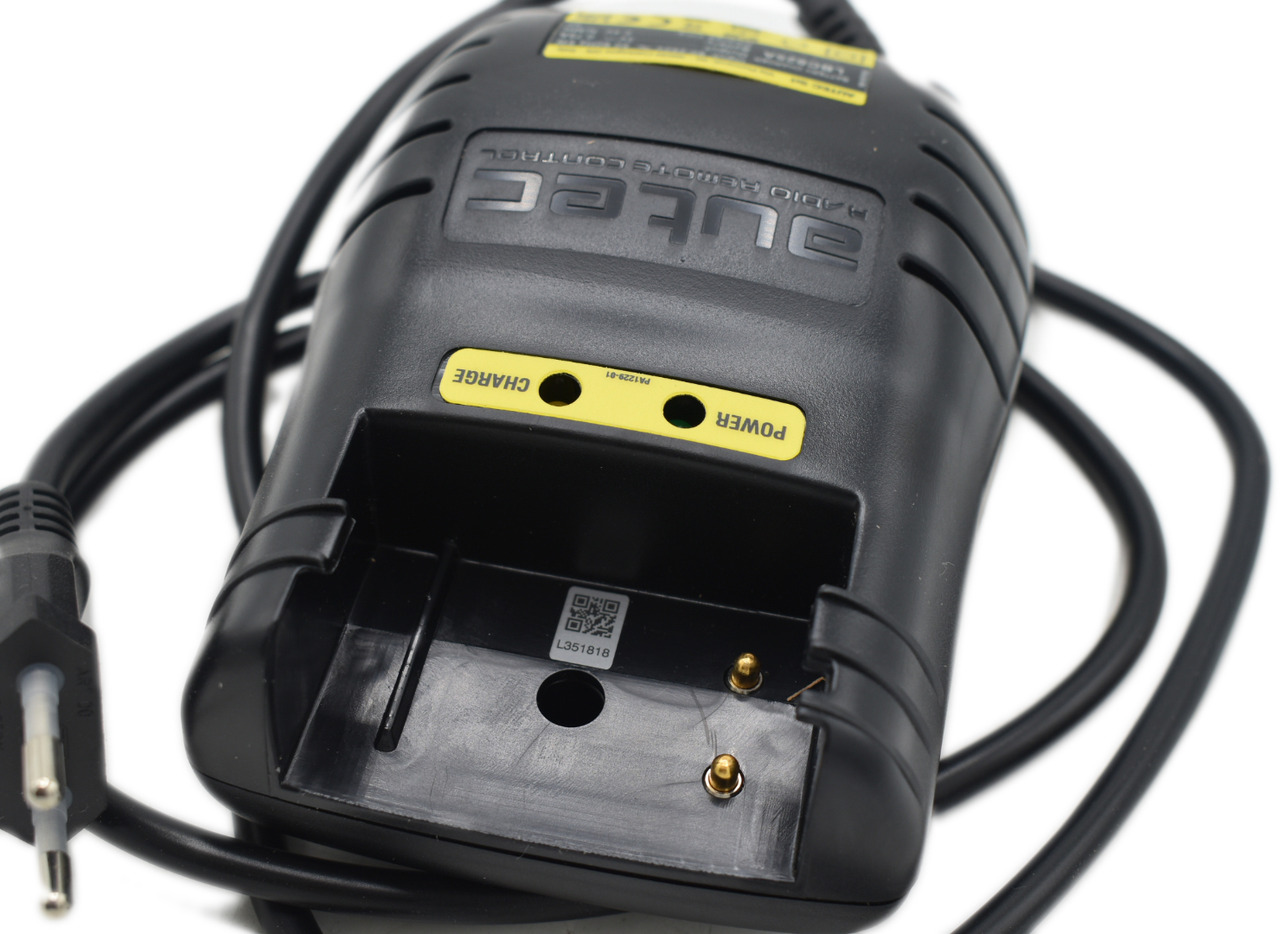Autec original charger LBC825A - Elektrische Ausrüstung für Ladekran: das Bild 3 Autec original charger LBC825A - Elektrische Ausrüstung für Ladekran: das Bild 3
