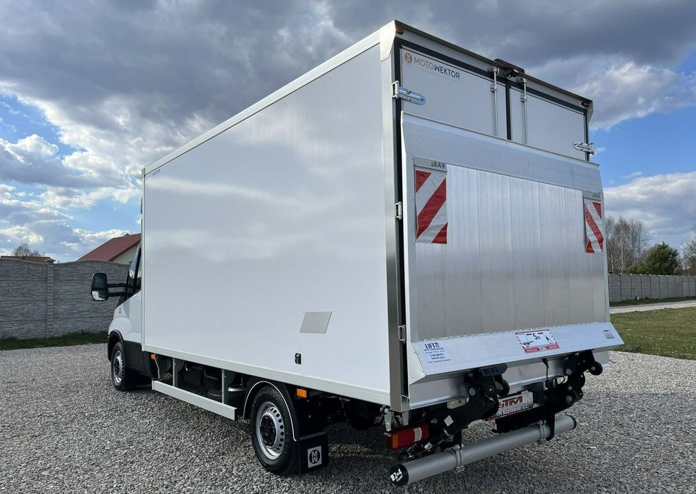 Volkswagen Crafter - Kühltransporter: das Bild 4 Volkswagen Crafter - Kühltransporter: das Bild 4