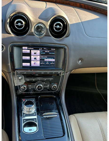 Limousine Jaguar XJ 3.0 V6D 275 PK /AUTOM / PANO DAK / VOL LEDER / MERIDAN / EXPORT PRICE: das Bild 7