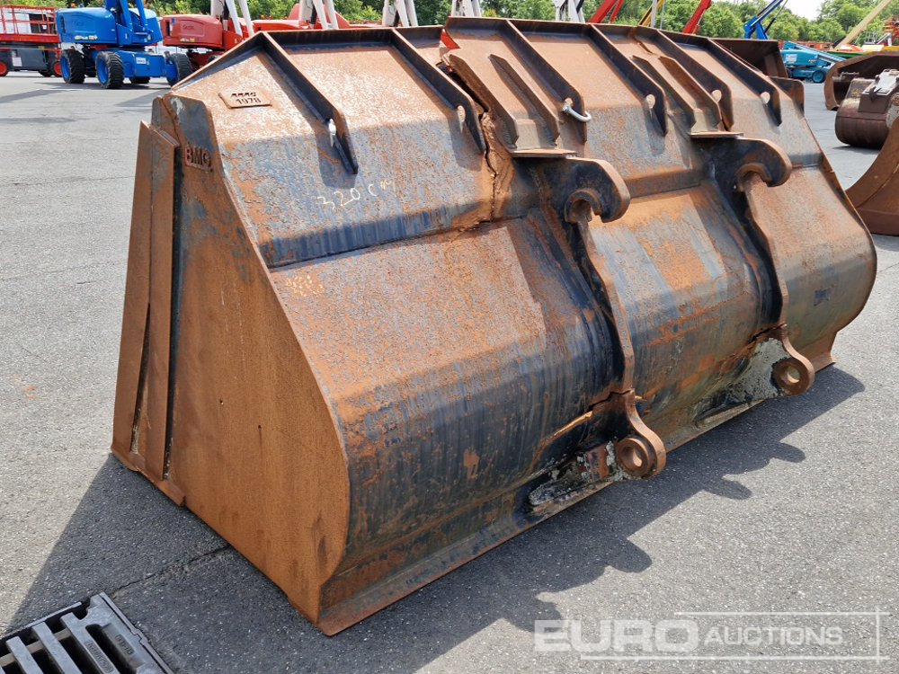 128" Front Loading Bucket to suit Volvo Wheeled Loader - Schaufel: das Bild 2 128" Front Loading Bucket to suit Volvo Wheeled Loader - Schaufel: das Bild 2