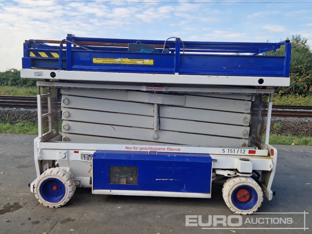 1997 GSL German 3131 E 12 Electric Scissor Lift - Arbeitsbühne: das Bild 2 1997 GSL German 3131 E 12 Electric Scissor Lift - Arbeitsbühne: das Bild 2