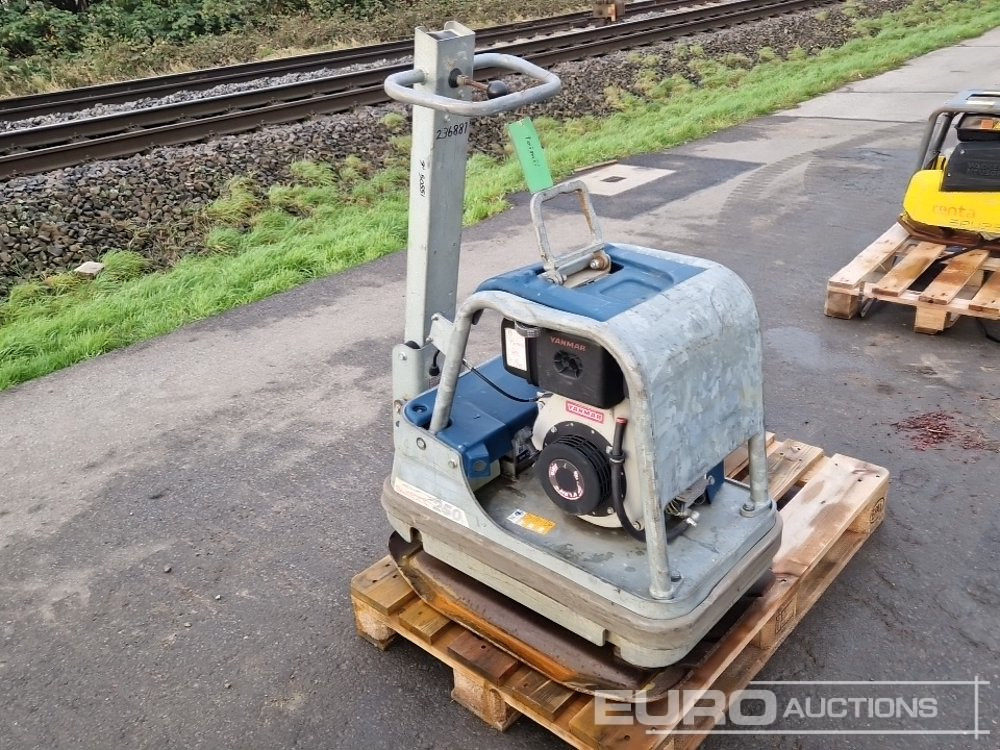 2011 Swepac FB 250 - Rüttelplatte: das Bild 2 2011 Swepac FB 250 - Rüttelplatte: das Bild 2