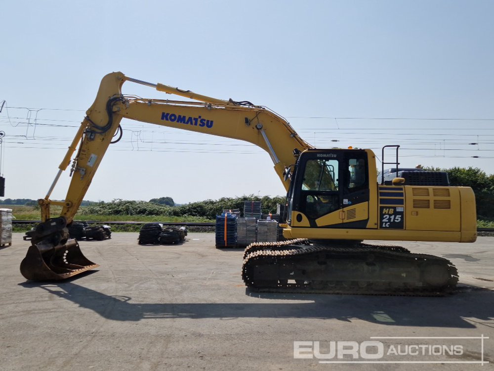 2019 Komatsu HB215LC-3 - Kettenbagger: das Bild 2 2019 Komatsu HB215LC-3 - Kettenbagger: das Bild 2