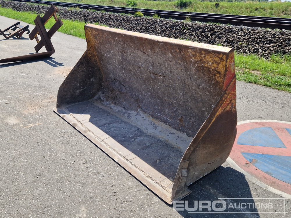 78" Front Loading Bucket to suit Kramer Wheeled Loader - Schaufel: das Bild 2 78" Front Loading Bucket to suit Kramer Wheeled Loader - Schaufel: das Bild 2