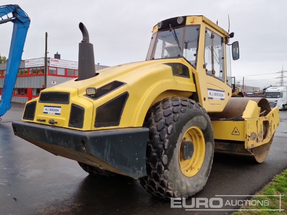 Bomag BW213D-4 - Walzen: das Bild 5 Bomag BW213D-4 - Walzen: das Bild 5