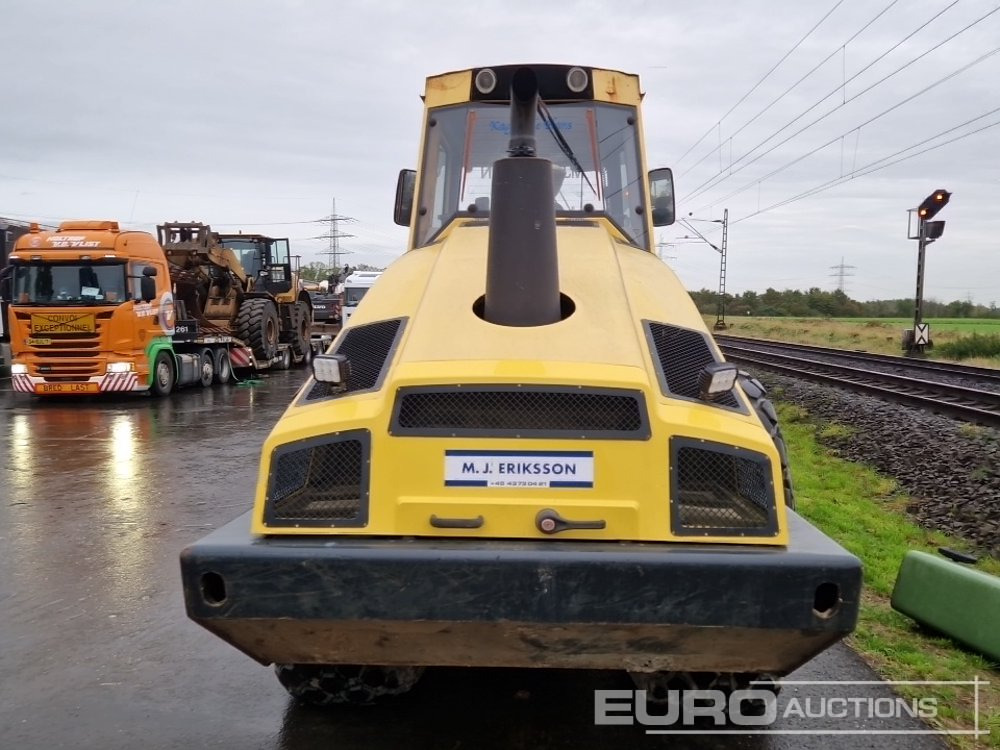Bomag BW213D-4 - Walzen: das Bild 4 Bomag BW213D-4 - Walzen: das Bild 4