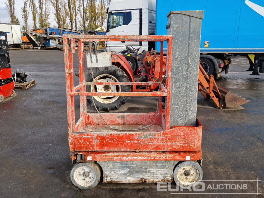 Electric Scissor Lift - Arbeitsbühne: das Bild 2 Electric Scissor Lift - Arbeitsbühne: das Bild 2