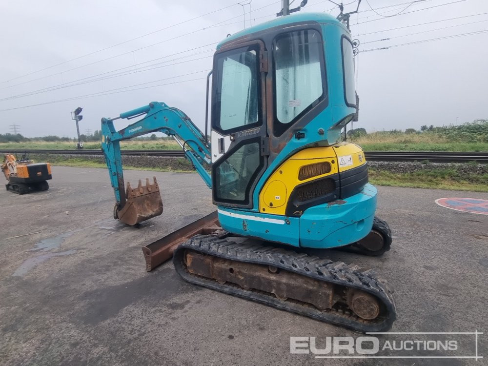 Furukawa UX35 - Minibagger: das Bild 2 Furukawa UX35 - Minibagger: das Bild 2