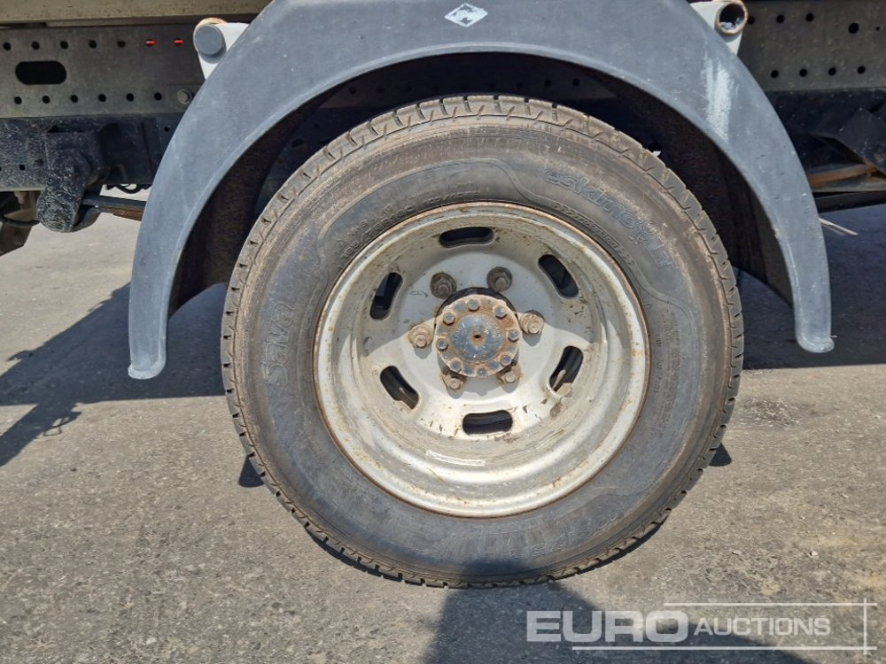 Pritsche Transporter Iveco Daily 35C13: das Bild 12