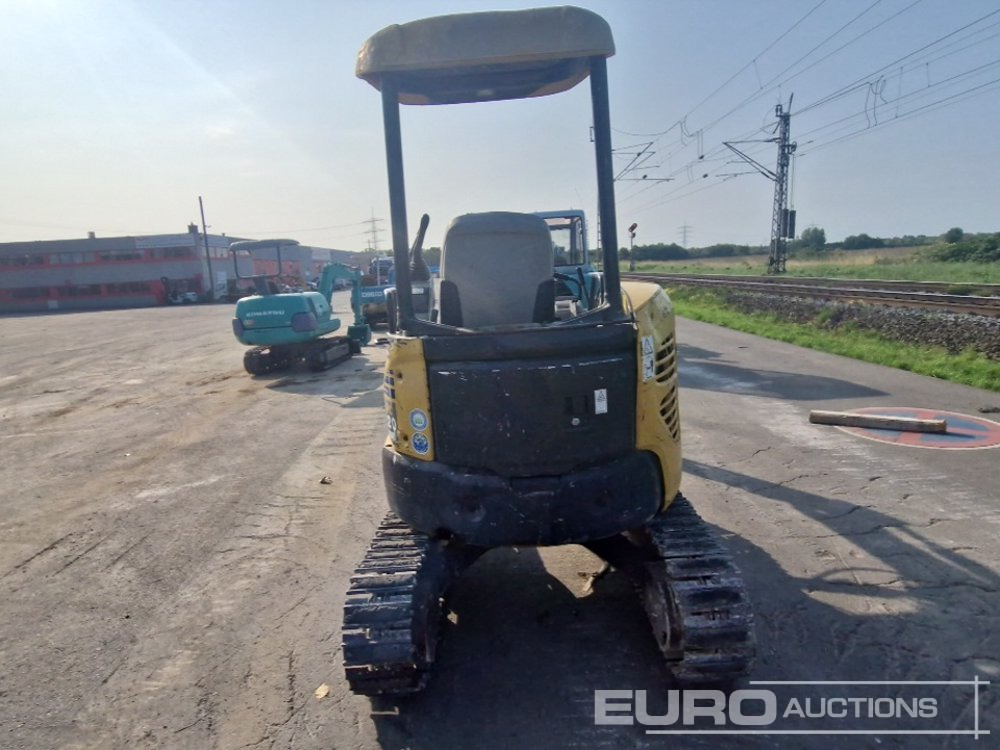 Komatsu PC20 MR-2 - Minibagger: das Bild 4 Komatsu PC20 MR-2 - Minibagger: das Bild 4