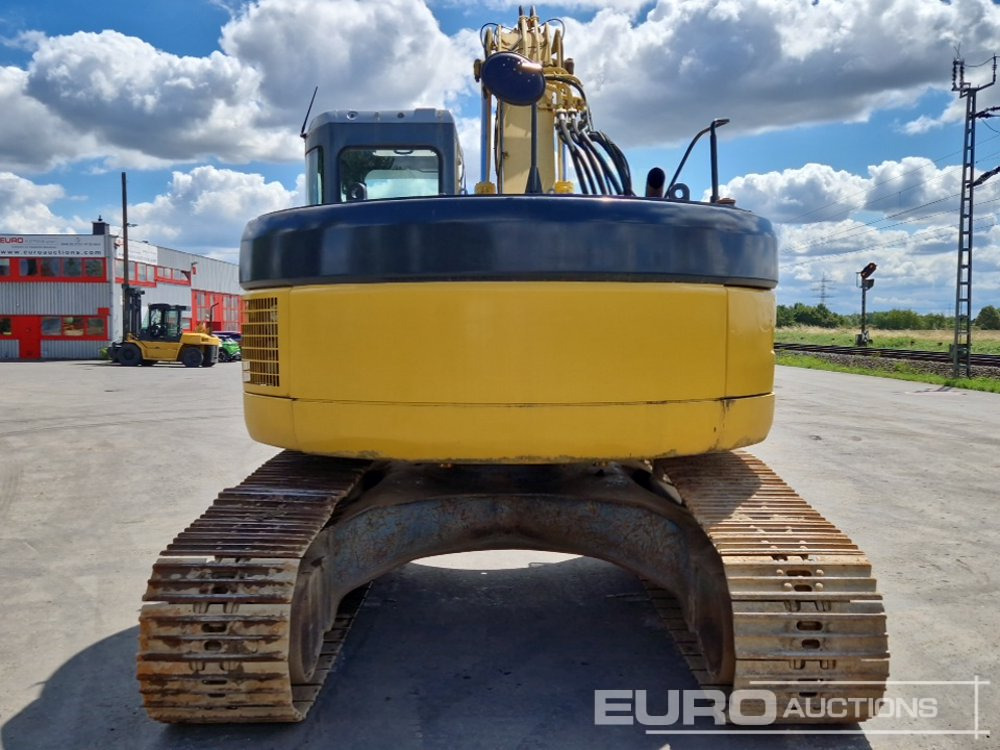 Komatsu PC228USLC-3N0 - Kettenbagger: das Bild 4 Komatsu PC228USLC-3N0 - Kettenbagger: das Bild 4