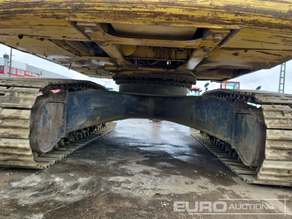 Kettenbagger Komatsu PC240NLC-6K: das Bild 32