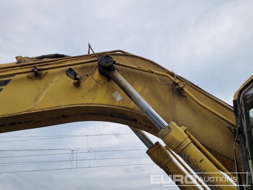 Kettenbagger Komatsu PC240NLC-6K: das Bild 13