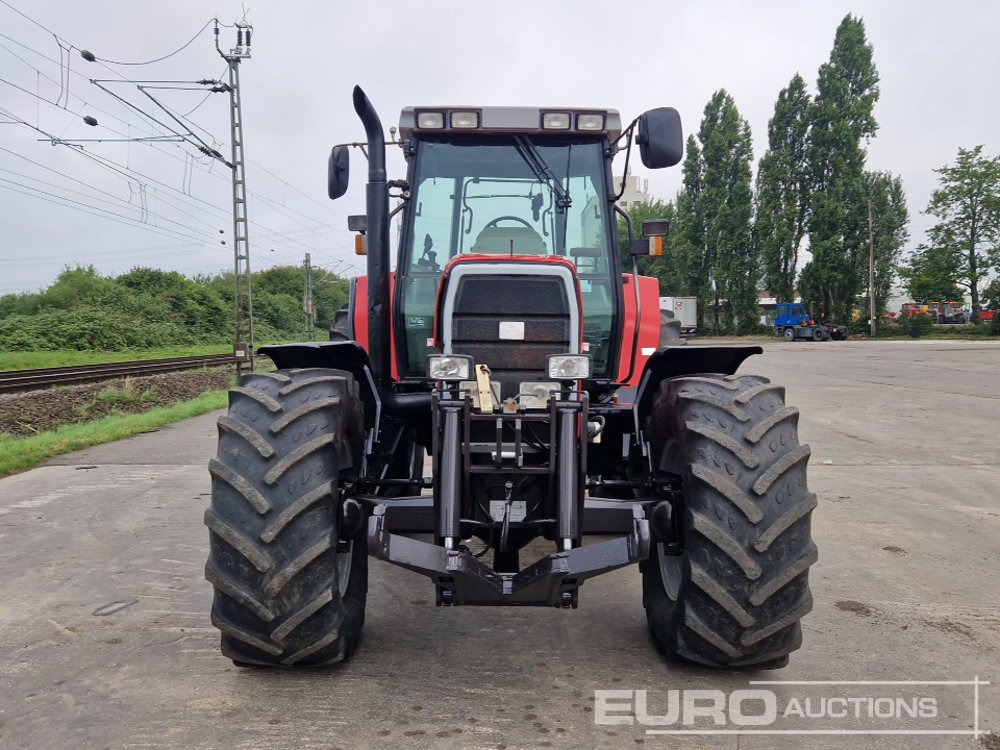 Massey Ferguson 8130 - Traktor: das Bild 5 Massey Ferguson 8130 - Traktor: das Bild 5