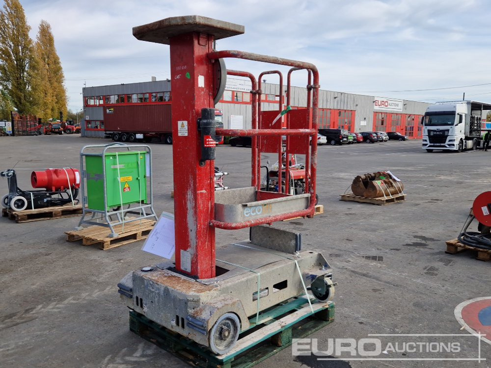 Power Tower Vertical Mast Lift - Teleskopmastbühne: das Bild 1 Power Tower Vertical Mast Lift - Teleskopmastbühne: das Bild 1