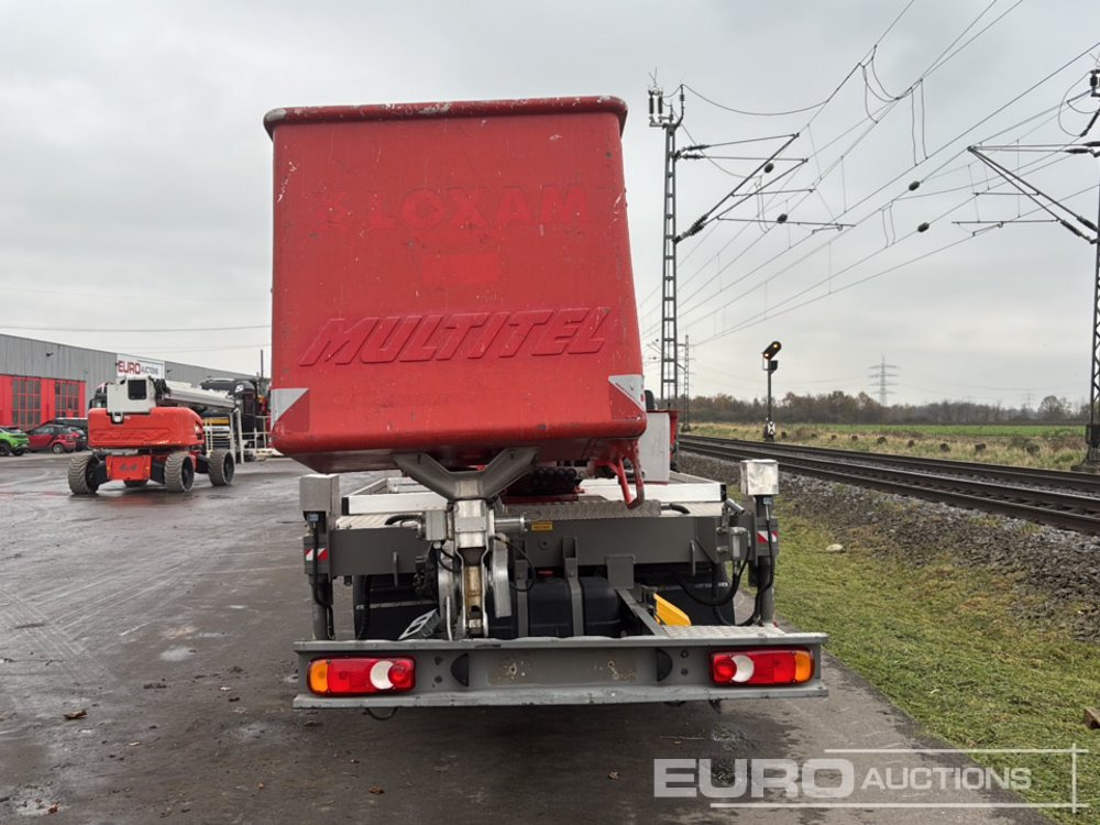 Renault 120 DXI - LKW mit Arbeitsbühne: das Bild 4 Renault 120 DXI - LKW mit Arbeitsbühne: das Bild 4