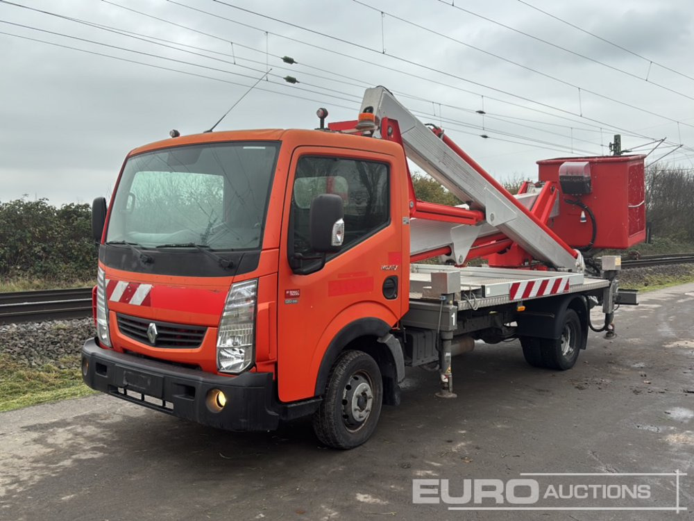 Renault 120 DXI - LKW mit Arbeitsbühne: das Bild 1 Renault 120 DXI - LKW mit Arbeitsbühne: das Bild 1