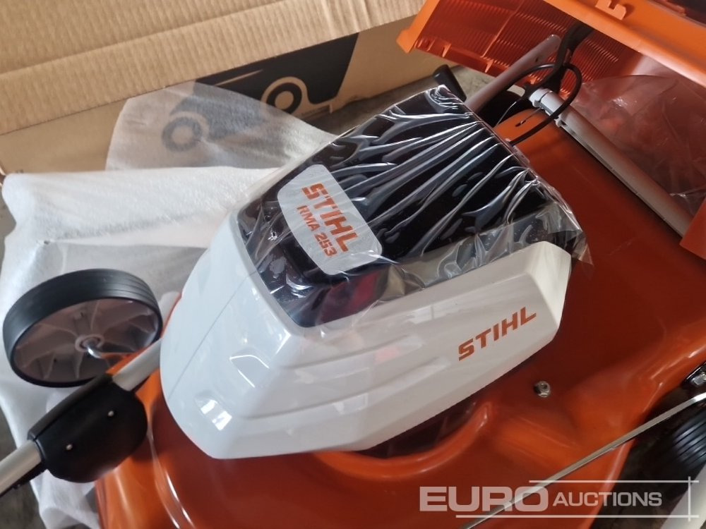 Stihl Walk Behind Electric Lawnmower (No Battery) - Baugeräte: das Bild 5 Stihl Walk Behind Electric Lawnmower (No Battery) - Baugeräte: das Bild 5