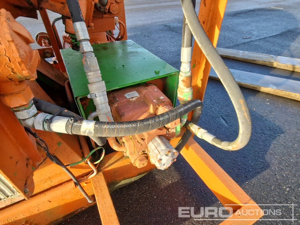 Truck Mounted Cement Mixer - Betonmischer: das Bild 5 Truck Mounted Cement Mixer - Betonmischer: das Bild 5