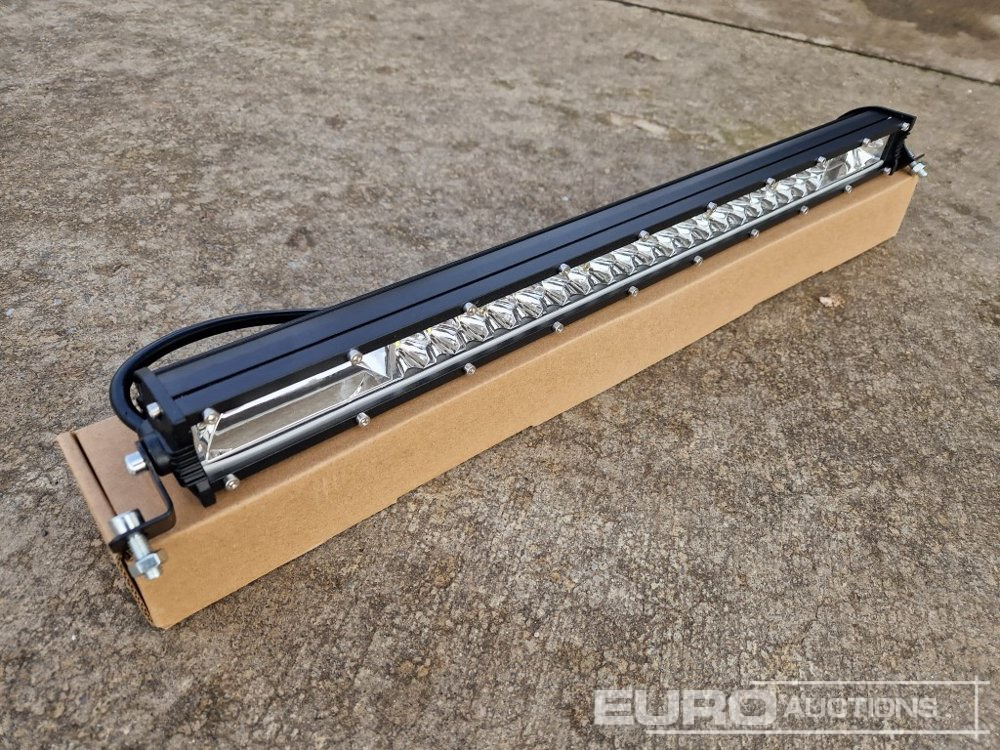 Unused 20" 180W Combo Beam LED Light Bar, Mounting Brackets, IP68 Waterproof - Werkstattgerät: das Bild 4 Unused 20" 180W Combo Beam LED Light Bar, Mounting Brackets, IP68 Waterproof - Werkstattgerät: das Bild 4