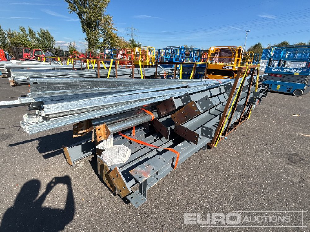 Unused 2025 100' X 50' X 16' Galvanized Steel Structure Building, 5' X 20' Bracket, 12 Pillars, 12 Rafters, 8 Roof Supports, 8 Side Brackets - Wohncontainer: das Bild 1 Unused 2025 100' X 50' X 16' Galvanized Steel Structure Building, 5' X 20' Bracket, 12 Pillars, 12 Rafters, 8 Roof Supports, 8 Side Brackets - Wohncontainer: das Bild 1