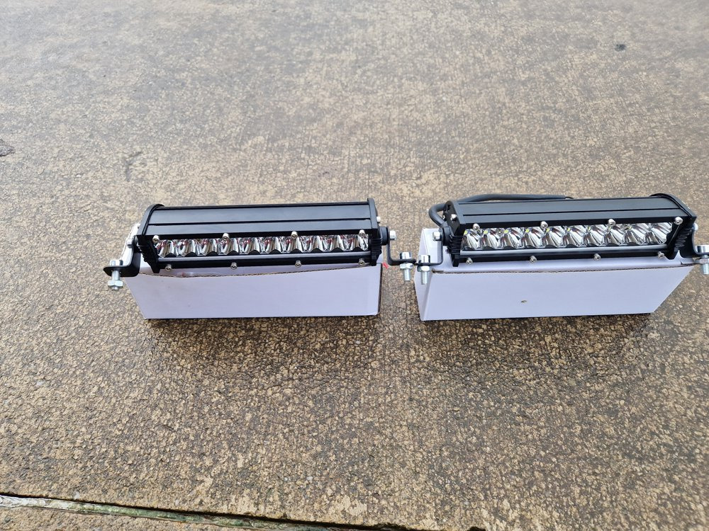 Unused 7" 60W LED Light Bar, Mounting Brackets, IP68 Waterproof (2 of) - Werkstattgerät: das Bild 5 Unused 7" 60W LED Light Bar, Mounting Brackets, IP68 Waterproof (2 of) - Werkstattgerät: das Bild 5