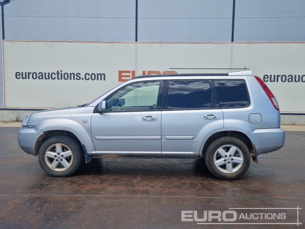 2004 Nissan X-Trail - SUV/ Geländewagen: das Bild 2 2004 Nissan X-Trail - SUV/ Geländewagen: das Bild 2