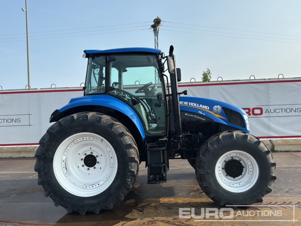 Traktor 2015 New Holland T5.115: das Bild 6