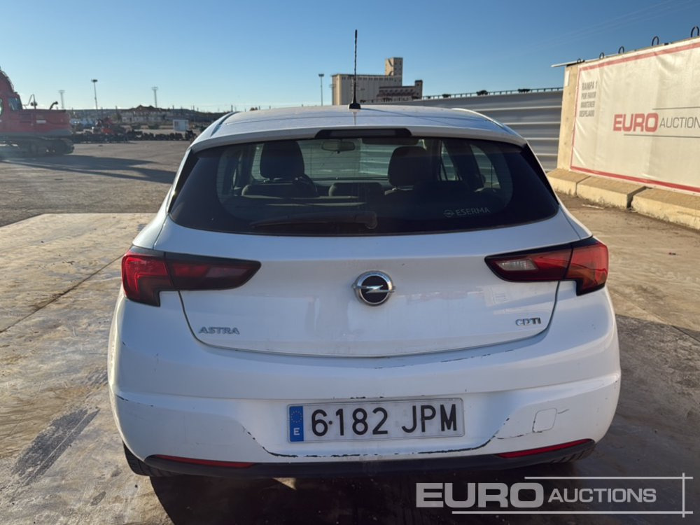 2016 Opel Astra - PKW: das Bild 4 2016 Opel Astra - PKW: das Bild 4