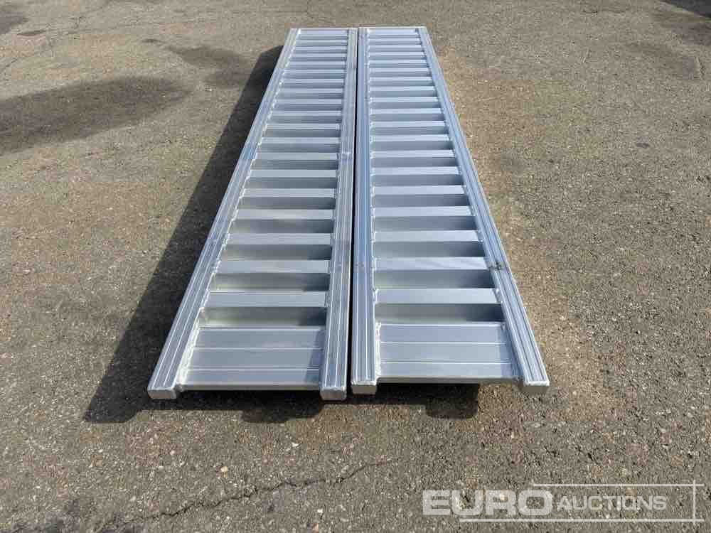 Baugeräte Aluminium Ramp (2 of) (250cm Length, 6Ton Capacity): das Bild 6