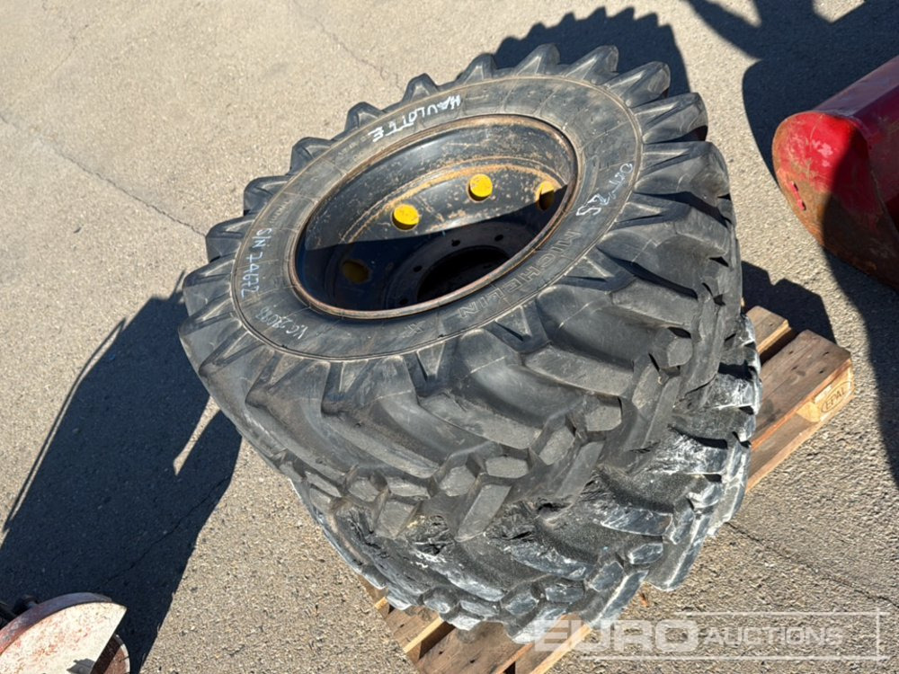 Michelin 15R 22.5XF Tyres & Rim to suit Haulotte HA20/25 (2 of) - Reifen: das Bild 3 Michelin 15R 22.5XF Tyres & Rim to suit Haulotte HA20/25 (2 of) - Reifen: das Bild 3