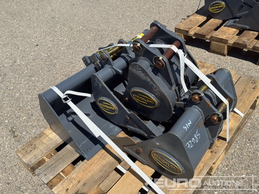 Unused Strickland 30" Ditching, 18", 12", 9" Digging Bucket 25mm Pin to suit Mini Excavator - Schaufel: das Bild 2 Unused Strickland 30" Ditching, 18", 12", 9" Digging Bucket 25mm Pin to suit Mini Excavator - Schaufel: das Bild 2
