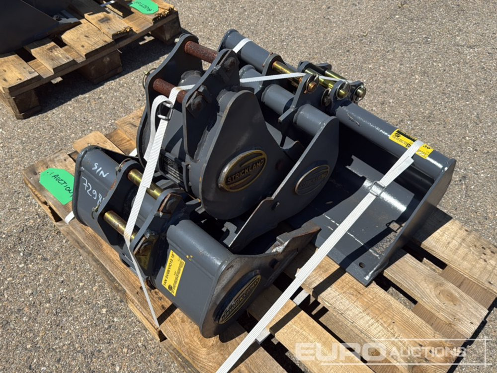 Unused Strickland 30" Ditching, 18", 12", 9" Digging Bucket 25mm Pin to suit Mini Excavator - Schaufel: das Bild 1 Unused Strickland 30" Ditching, 18", 12", 9" Digging Bucket 25mm Pin to suit Mini Excavator - Schaufel: das Bild 1
