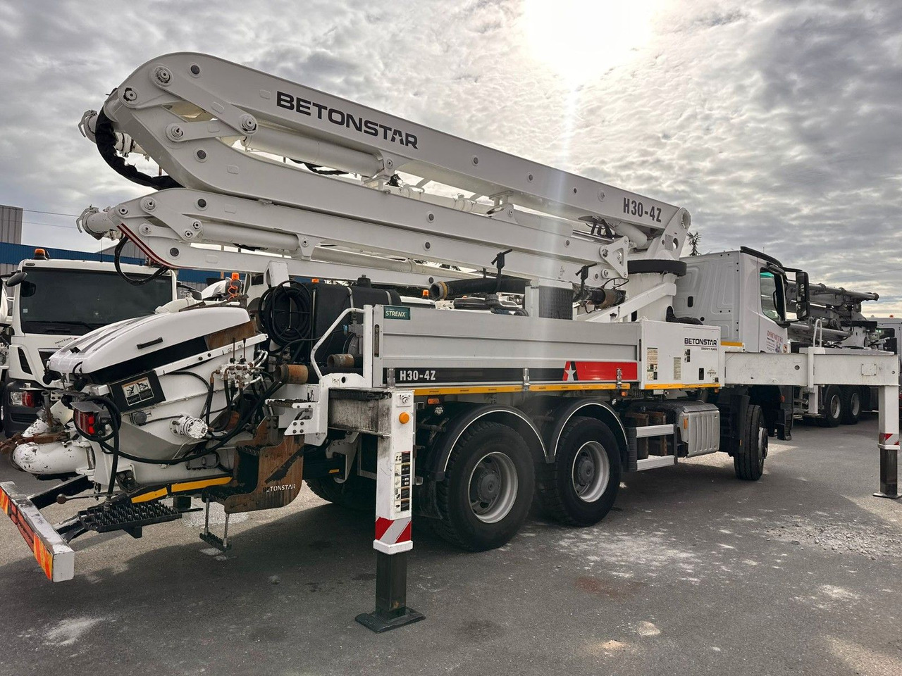 Mercedes-Benz Arocs 2640 - Betonpumpe: das Bild 4 Mercedes-Benz Arocs 2640 - Betonpumpe: das Bild 4