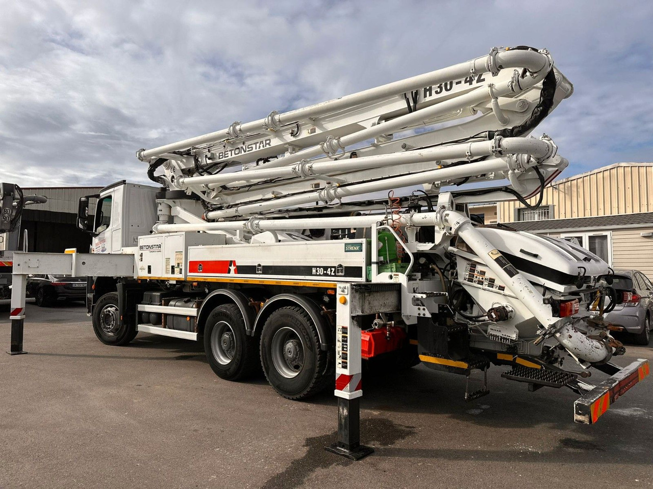 Mercedes-Benz Arocs 2640 - Betonpumpe: das Bild 5 Mercedes-Benz Arocs 2640 - Betonpumpe: das Bild 5