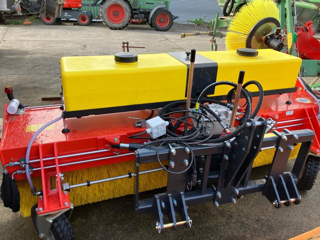 Adler KS 750 - Fütterungstechnik: das Bild 5 Adler KS 750 - Fütterungstechnik: das Bild 5