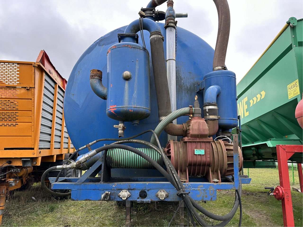 Bardenhorst Gülletransportauflieger 28.000 - Düngetechnik: das Bild 3 Bardenhorst Gülletransportauflieger 28.000 - Düngetechnik: das Bild 3