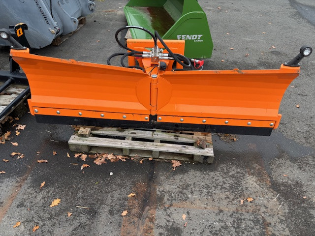 Branson Vario Schneepflug 2000 - Schneepflug: das Bild 1 Branson Vario Schneepflug 2000 - Schneepflug: das Bild 1