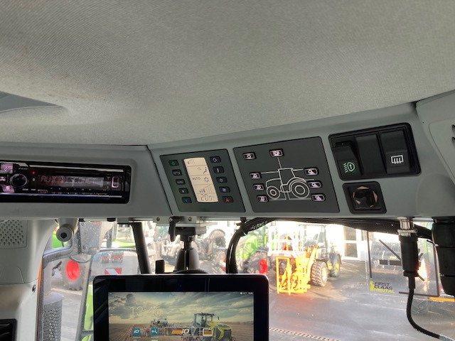 Claas Axion 830 - Traktor: das Bild 5 Claas Axion 830 - Traktor: das Bild 5