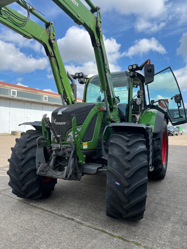 Fendt 724 Vario Gen6 ProfiPlus - Traktor: das Bild 3 Fendt 724 Vario Gen6 ProfiPlus - Traktor: das Bild 3