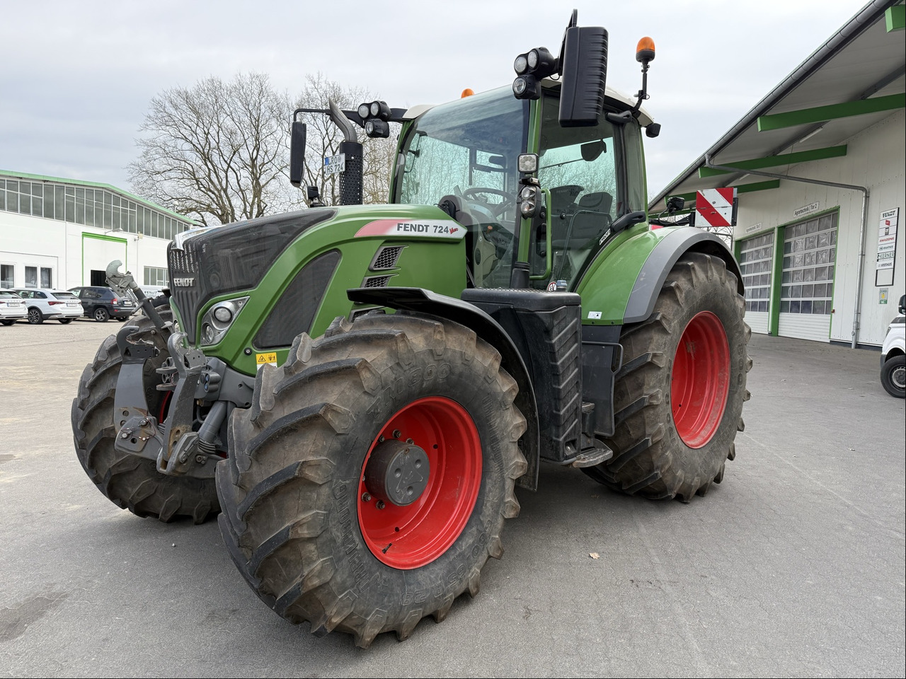 Fendt 724 Vario S4 - Traktor: das Bild 1 Fendt 724 Vario S4 - Traktor: das Bild 1