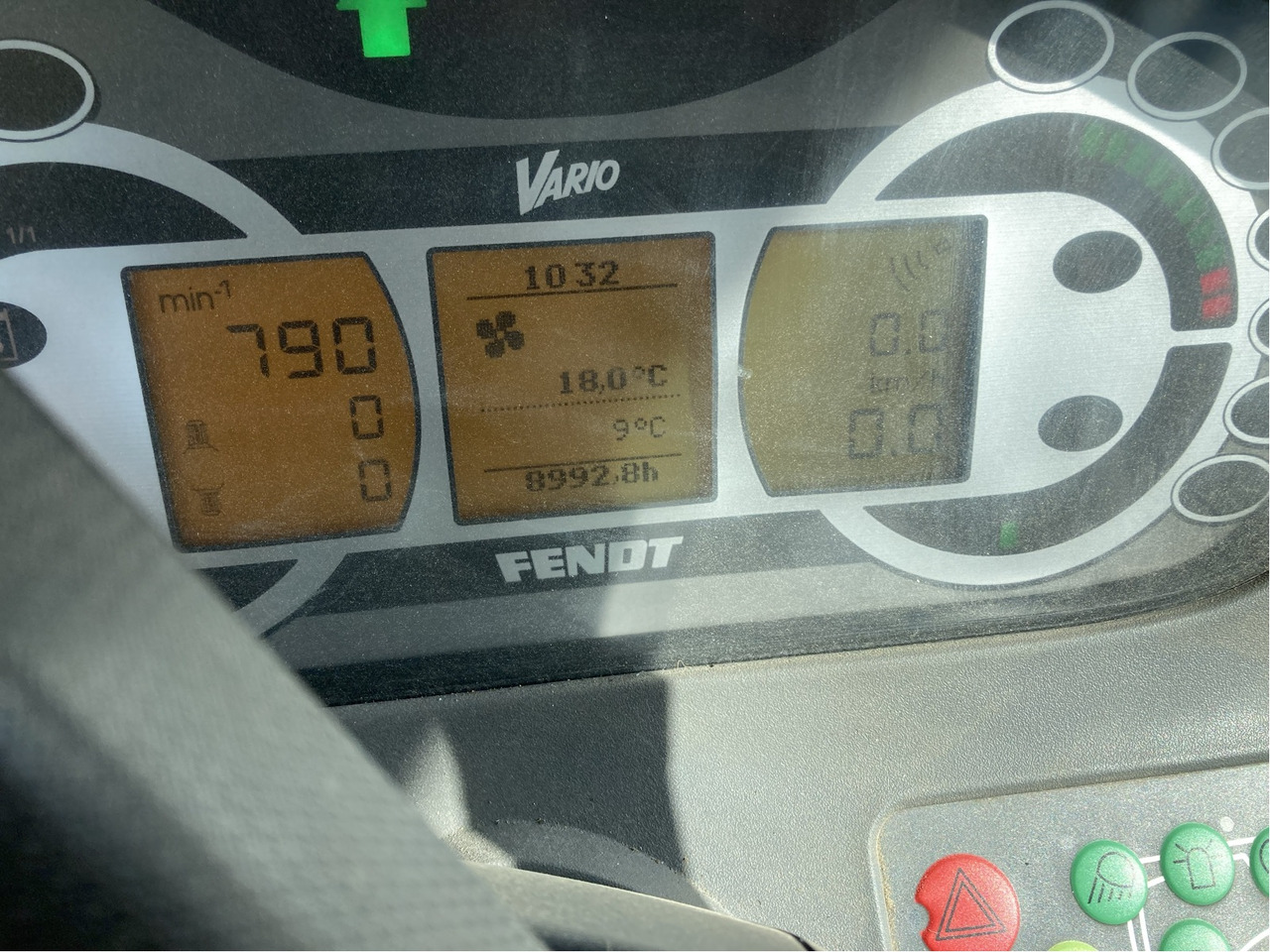 Fendt 724 Vario SCR - Traktor: das Bild 4 Fendt 724 Vario SCR - Traktor: das Bild 4